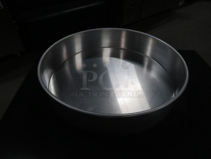 One NEW Aluminum Metalcraft Cake Pan. #3814. 14X3