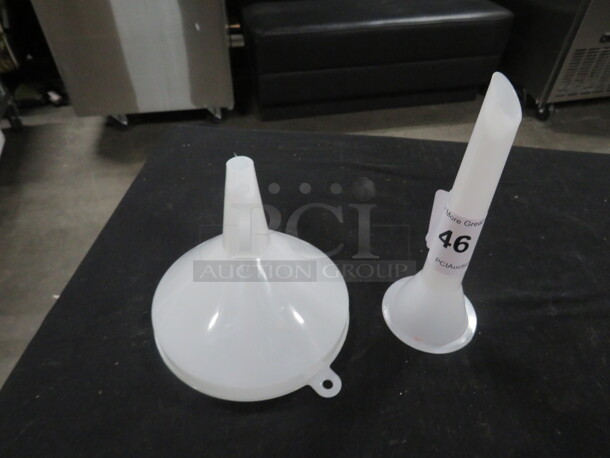 Assorted Funnel. 2XBID - Image 1 of 1