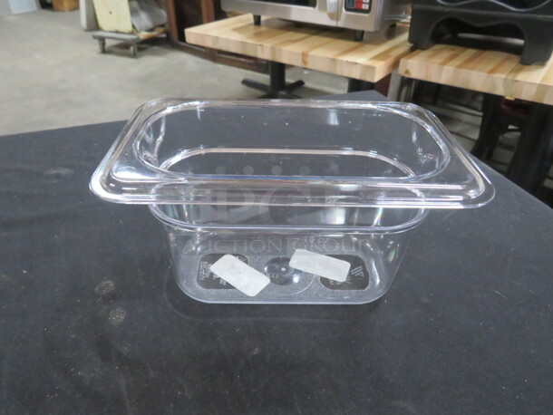 NEW 1/9 Size 4 Inch Deep Food Storage Container. 3XBID - Image 1 of 1