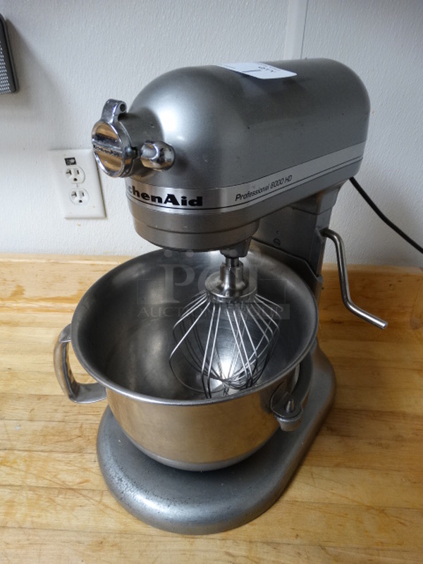NICE! KitchenAid Model Professional 6000 HD Commercial Countertop 6 Quart Planetary Mixer w/ Mixing Bowl and Whisk Attachment. 110-120 Volts, 1 Phase. 10x16x17. Tested and Working!