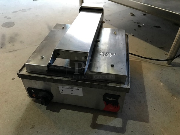 Vollrath TSA7012 Panini / Sandwich Press w/ Aluminum Smooth Plates, 120v 1ph, Tested & Working!
