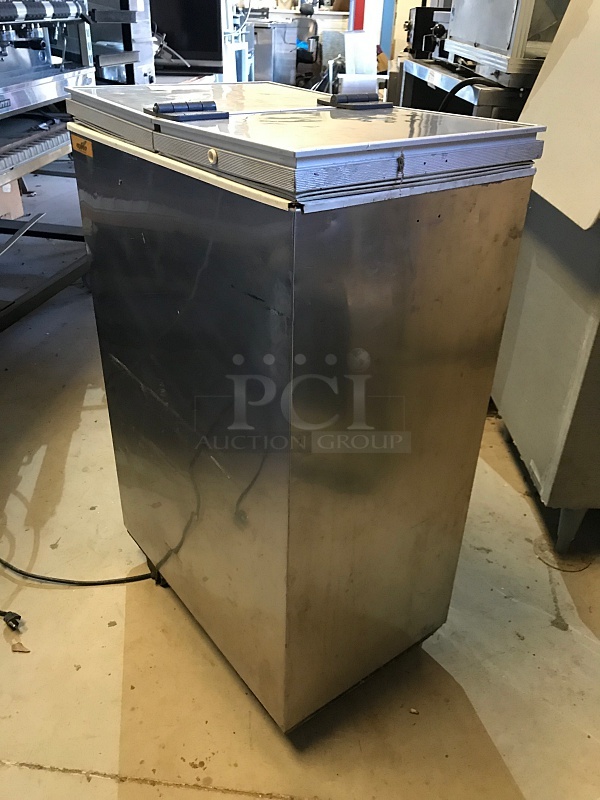 Excellence Industries FT-44S Stainless Steel Dipping Cabinet on Casters, Holds Four 3 Gallon Tubs, 120v 1ph, Tested & Working!