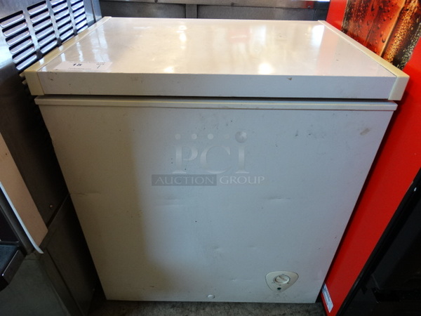 NICE! Sears Model 253.1850210 Chest Freezer w/ Hinge Lid. 115 Volts, 1 Phase. 29x20x33. Tested and Working!