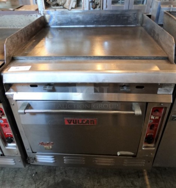 WOW! Vulcan Model H600 Stainless Steel Commercial Natural Gas Powered Flat Top Griddle w/ Lower CONVECTION Oven. 32,000 BTU. 34x35x41
