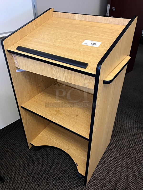 Wooden Presentation Podium on Casters - Image 2 of 2