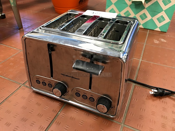 Hamilton Beach Four Slice Electric Toaster, 110v 1ph, Tested & Working!