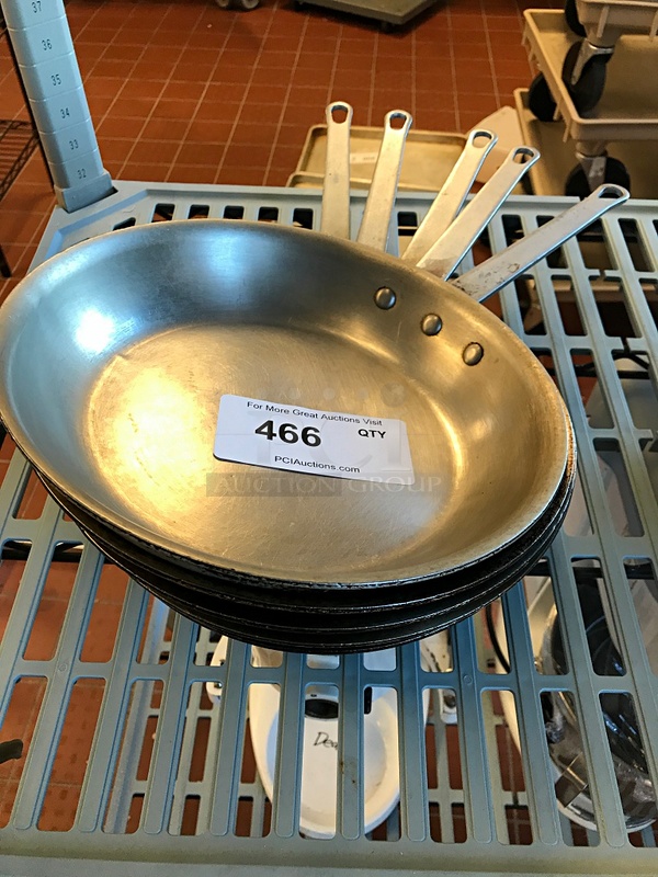 10" Fry Pans - Image 1 of 1