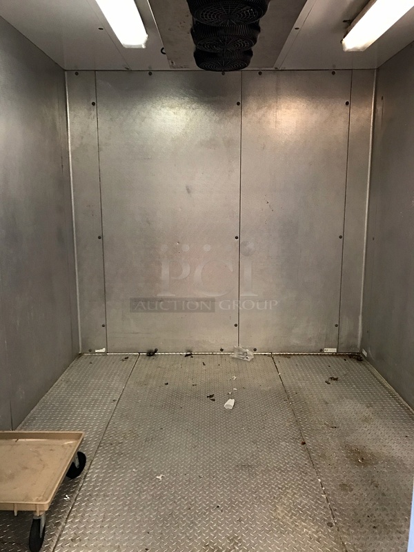 LIKE NEW! Side By Side Walk-In Cooler & Freezer, Stainless Steel Front & Doors, Diamond Plate Floor in Both, 220v 1ph, Door Keys Included. Tested & Working! - Image 3 of 7