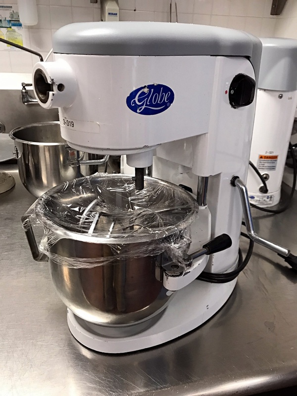 Globe SP5 Aluminum Gear Driven 5 Qt Commercial Countertop Mixer, Includes Attachments, 115v 1ph, Tested & Working! - Image 1 of 4