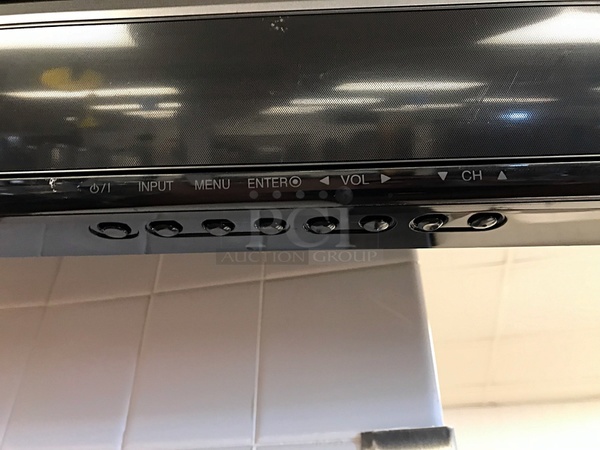 LG 42PC5DC 42" Plasma HDTV w/ Wall Mount, 110v 1ph, Tested & Working! - Image 2 of 3