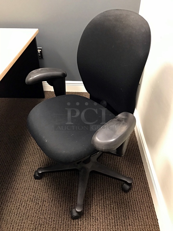 Herman Miller Desk & Task Chair w/ Two Draw Filing Cabinet - Image 4 of 5