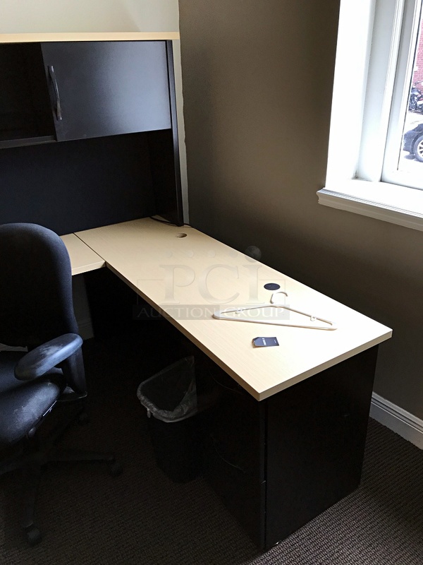 U Shaped Herman Miller Desk & Task Chair - Image 3 of 3