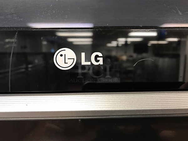LG 42" HDTV Includes Wall Mount, 110v 1ph, Tested & Working! - Image 2 of 3