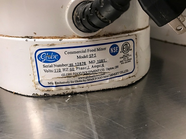 Globe SP5 Aluminum Gear Driven 5 Qt Commercial Countertop Mixer, Includes Attachments, 115v 1ph, Tested & Working! - Image 4 of 4