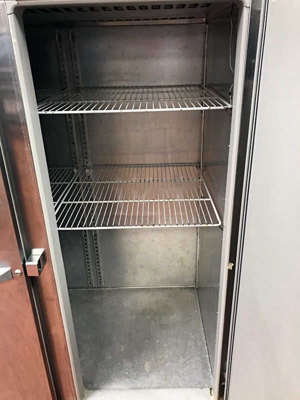 Victory RSA-2D-S7 UltraSpec Series Refrigerator Featuring Secure-Temp Technology, Reach-In Two Door, 115v 1ph, Tested & Working! - Image 5 of 5