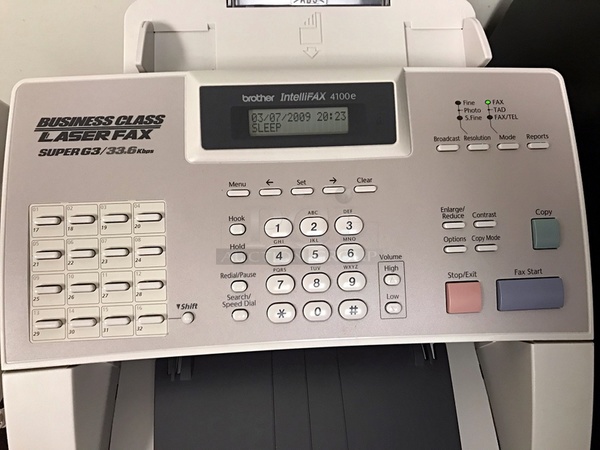 Brother IntelliFAX 4100e Business Class Laser Fax Machine, Fax Copy & Print up to 600 x 600 DPI, Transmits 3 sec/page, 110v 1ph, Tested & Working! - Image 2 of 2