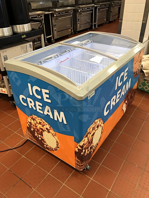 Excellence Industries VB-5L Ice Cream  Chest Freezer w/ Two Sliding Glass Doors, 115v 1ph, Tested & Working! - Image 4 of 5