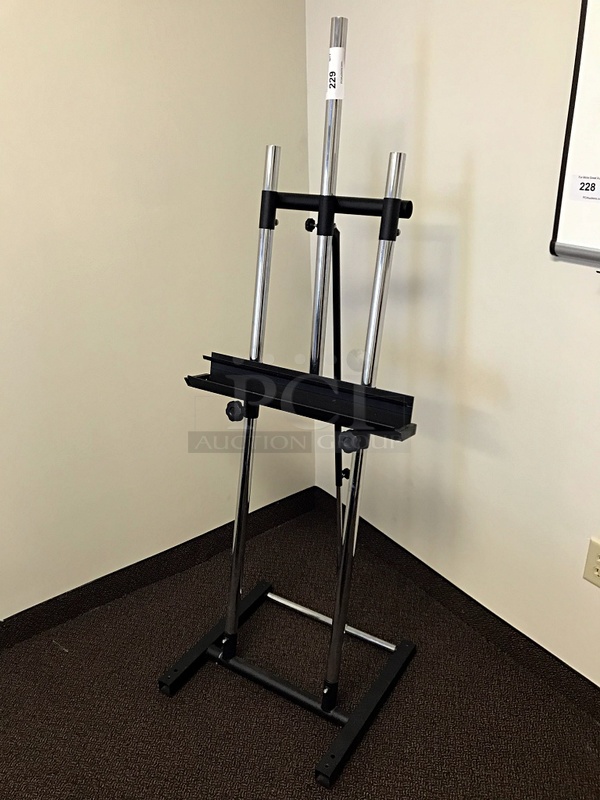 Adjustable Metal Art Easel - Image 1 of 1