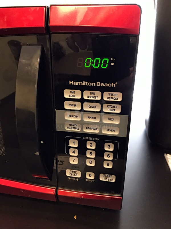 LIKE NEW! Red Hamilton Beach Countertop Microwave, 110v 1ph, Tested & Working! - Image 2 of 2