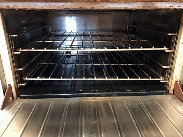 US Range 6 Burner Natural Gas Range w/ Standard Oven, Tested & Working! - Image 4 of 4