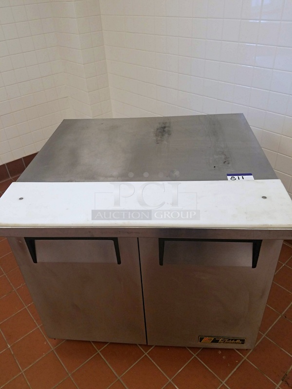 Two Door True Undercounter Refrigerator w/ Cutting Board on Casters, 115v 1ph, Tested & Working!