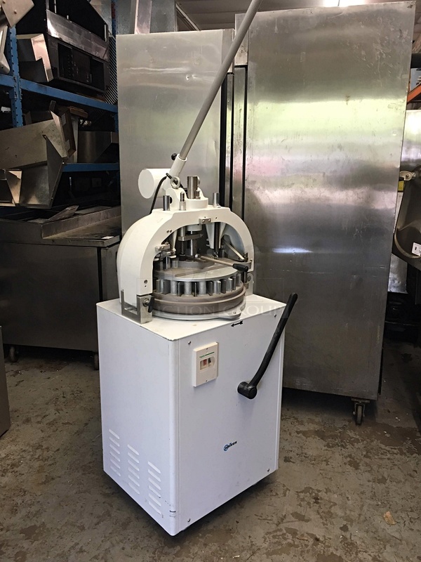 Univex MBDR36 36 Part Manual Dough Divider, Includes 3 Plates, 230v 3ph, Tested & Working!