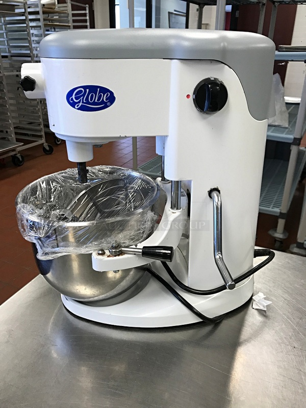 Globe SP5 Aluminum Gear Driven 5 Qt Commercial Countertop Mixer, Includes Attachments, 115v 1ph, Tested & Working!