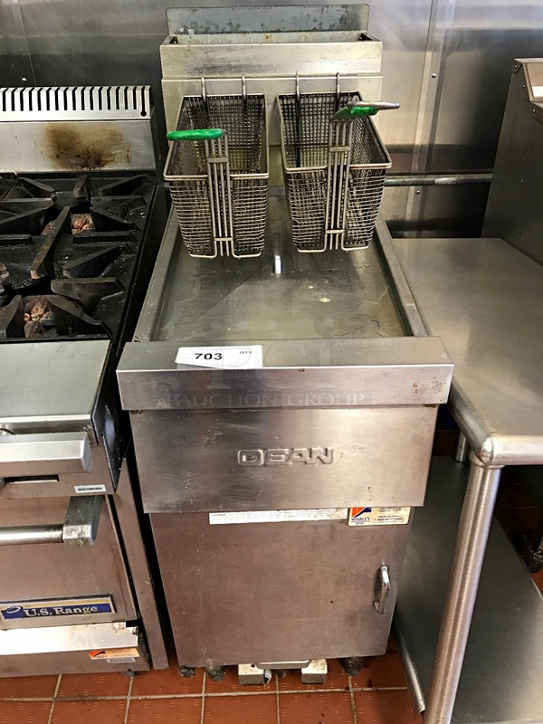 Dean 40lbs Natural Gas Deep Fryer w/ Built In Oil Filtration System & Two Baskets, Tested & Working!