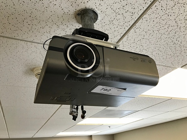 Optoma TH1060P Full HD 1080p DLP Projector w/ Speaker, 4500 lumens, 115v 1ph, Tested & Working!