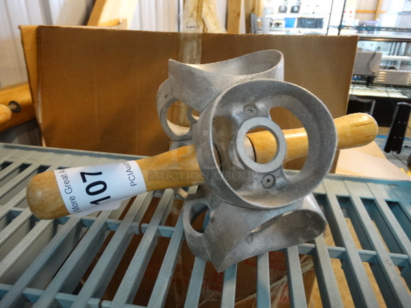 Metal Donut Cutting Rolling Pin. 11x6x6 - Image 1 of 6