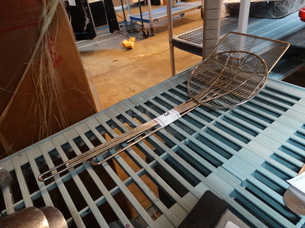 2 Metal Skimmers. 19", 19". 2 Times Your Bid! - Image 1 of 2