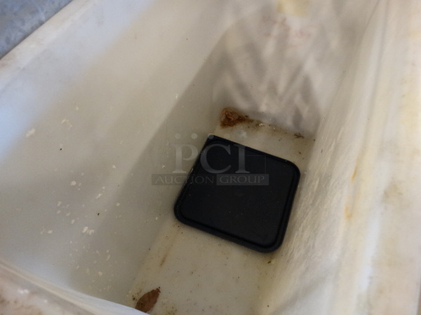 White Poly Ingredient Bin w/ Lid and Metal Frame on Commercial Casters. 15x30x30 - Image 5 of 5