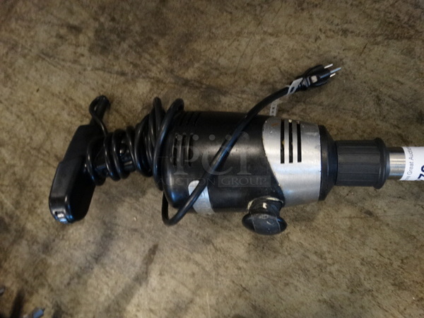 Waring Stainless Steel Commercial Immersion Blender. 5x5x31. Tested and Working! - Image 5 of 5
