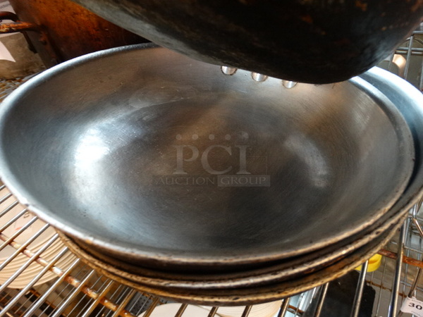 4 Metal Skillets. 18x10.5x2. 4 Times Your Bid! - Image 3 of 3