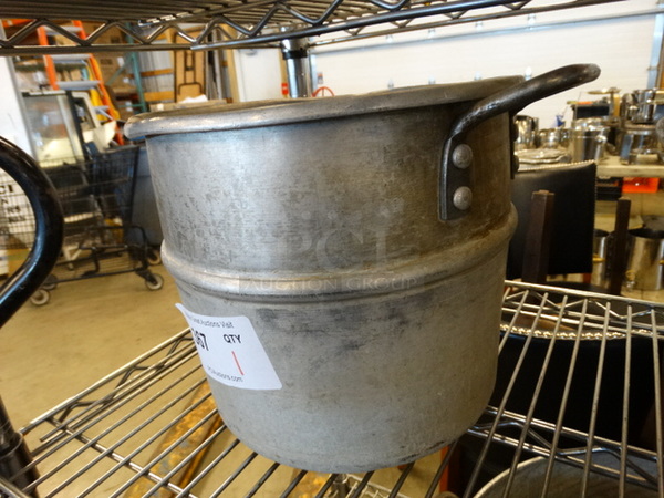 Metal Stock Pot. 13x11x9 - Image 2 of 3