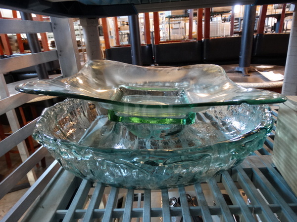 2 Glass Dishes. Includes 13.5x13.5x3.5, 17x17x4. 2 Times Your Bid!