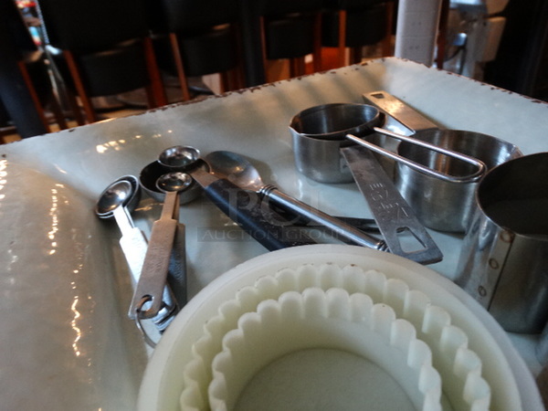 All One Money! Lot of Various Items on Poly Tray! - Image 4 of 4