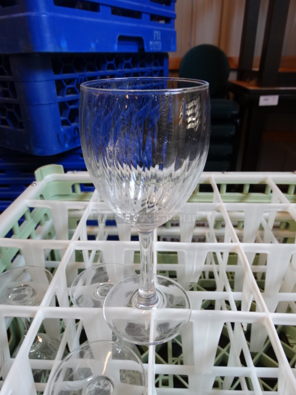 5 Wine Glasses in Dish Caddy. 3x3x7. 5 Times Your Bid! - Image 1 of 2