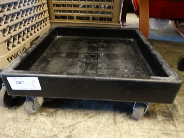 Poly Dish Caddy Dolly on Commercial Casters. 22.5x22.5x8 - Image 1 of 3