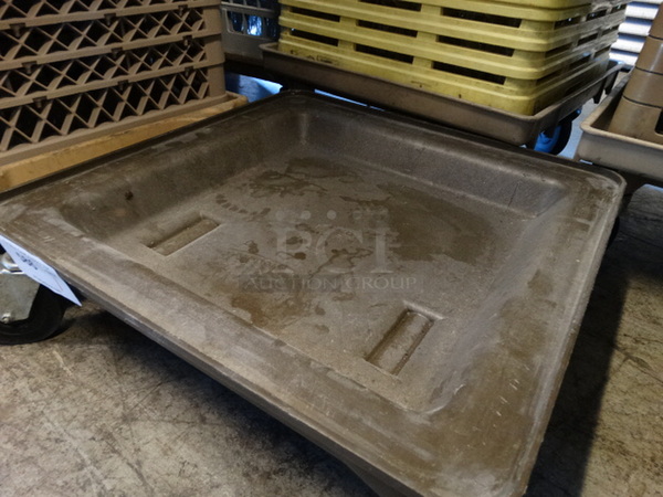 Brown Poly Dish Caddy Dolly on Commercial Casters. 21.5x21.5x7 - Image 3 of 3