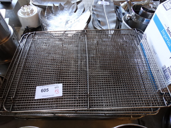 13 Metal Cooling Racks. 24.5x16.5x1. 13 Times Your Bid! - Image 2 of 2