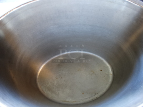 7 Stainless Steel Bins. 10x7.5x7. 7 Times Your Bid! - Image 3 of 3