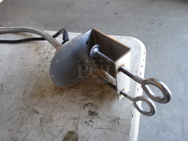 Metal Commercial Warming Lamp. 7x8x28. Tested and Working! - Image 3 of 3