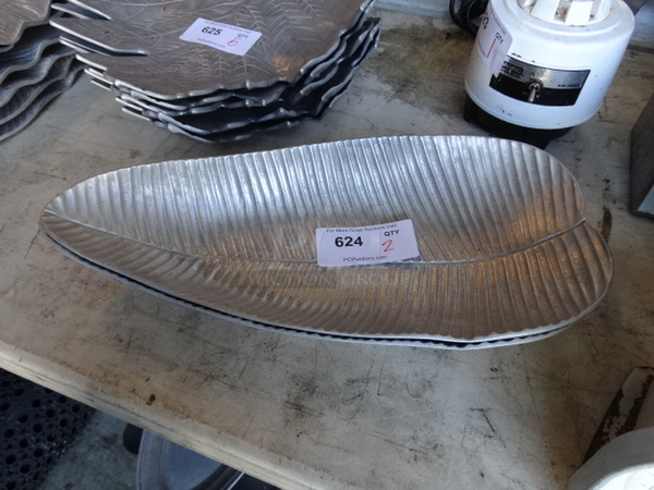 2 Metal Leaf Trays. 19.5x9x3. 2 Times Your Bid! - Image 3 of 3
