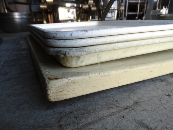 4 Items; 3 Poly Baking Pans and Cutting Board. Includes 18x26. 4 Times Your Bid! - Image 3 of 3