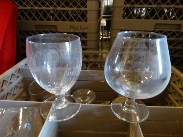 20 Wine Glasses in Dish Caddy. Includes 4x4x5.5. 20 Times Your Bid! - Image 1 of 3