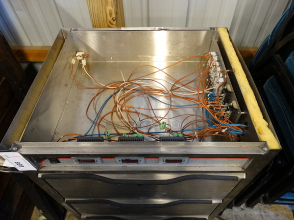 APW Wyott Stainless Steel Commercial 3 Drawer Warming Drawer. 25.5x21x35. Tested and Working! - Image 7 of 7