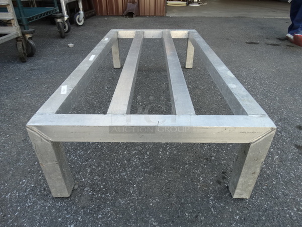 Metal Dunnage Rack. 36x18x8