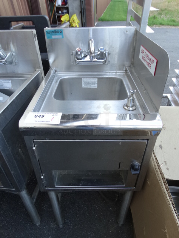 Stainless Steel Commercial Single Bay Sink w/ Right Side Splash Guard, Faucet and Handles. 16x20x37 - Image 1 of 4