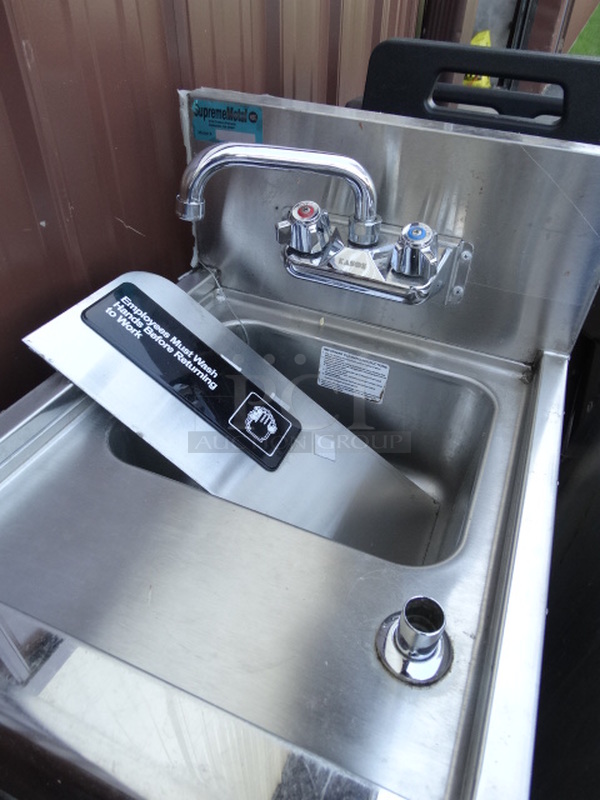 Stainless Steel Commercial Single Bay Sink w/ Right Side Splash Guard, Faucet and Handles. 16x20x37 - Image 3 of 3